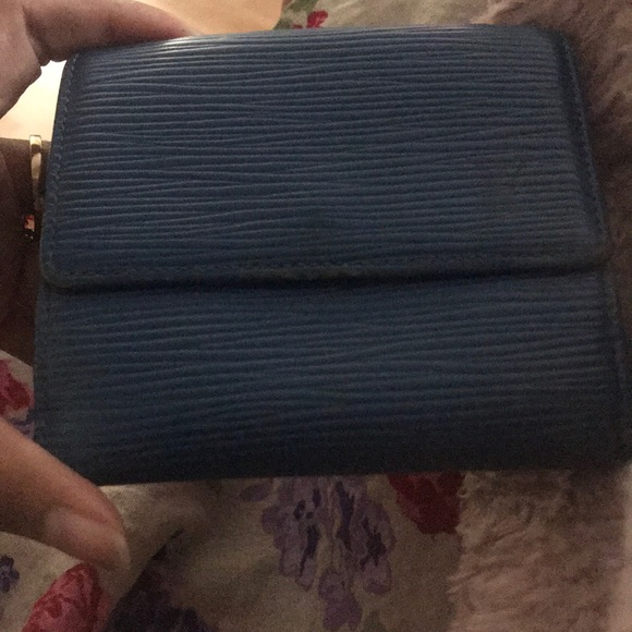 Vintage old blue Epi bifold snap LV wallet - Picture 8 of 8